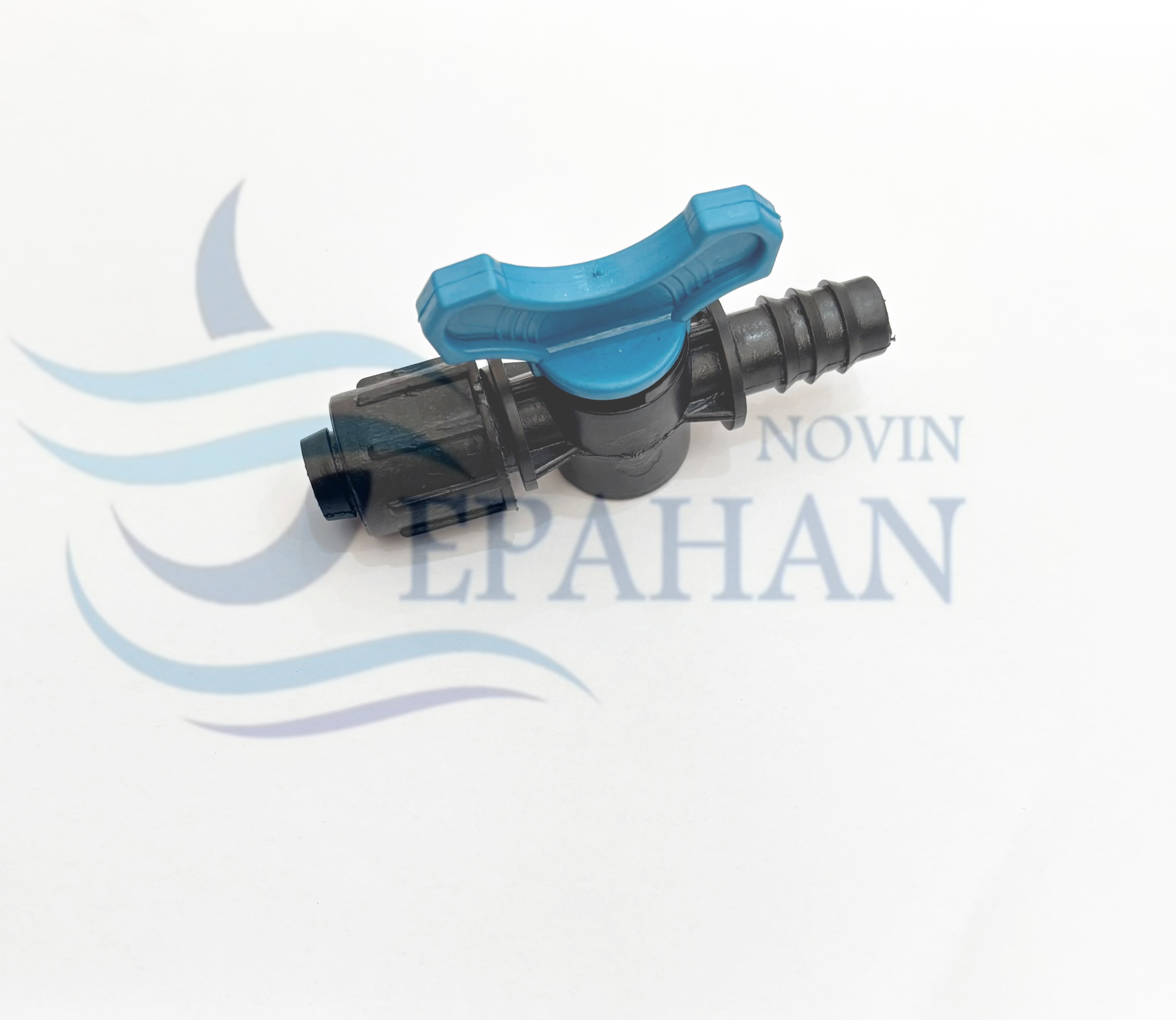 شیر انشعاب ۱۶ به تیپ مناسب سیستم‌های آبیاری قطره‌ای – سپاهان نوین